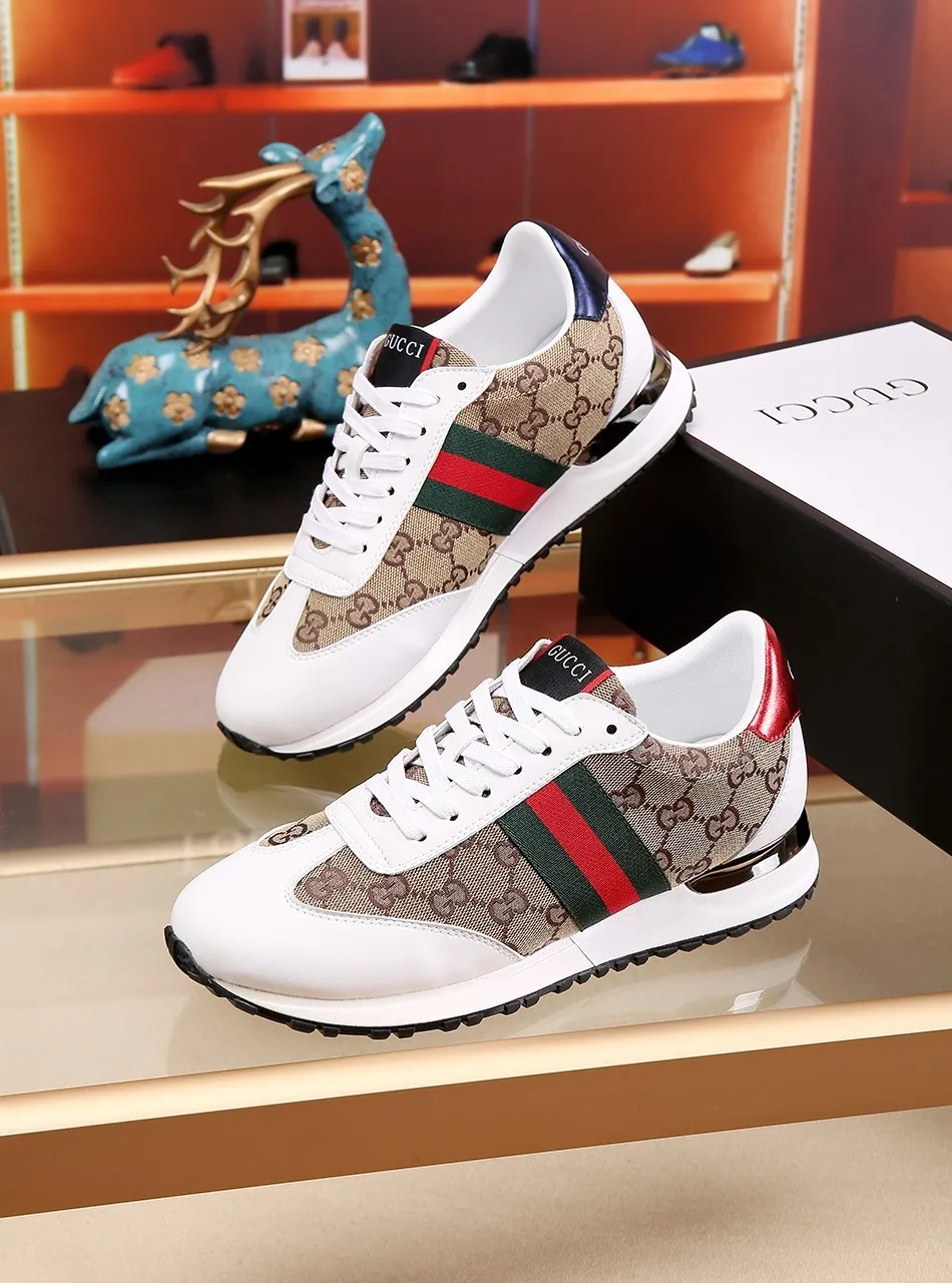 Factory price: 400💰"GUCCI"⚠️⚠️Top purchasing agent🔍🔍Sold simultaneously at men's HK counters. Sole: The original sole is specially provided by the original factory. The exclusive movable molded sole is super comfortable. The original factory follows the order. 🔍🔍High quality. 💪Details determine the quality. We only make shoes with our heart. You can enter and leave the counter at will. You are welcome to compare. Two colors are available. Size: 38-44, customized 45